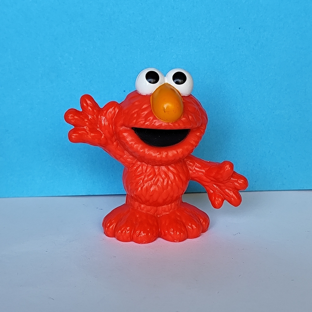 4/$20💥2013 Hasbro Sesame Street Workshop Figure Toy - Waving Elmo